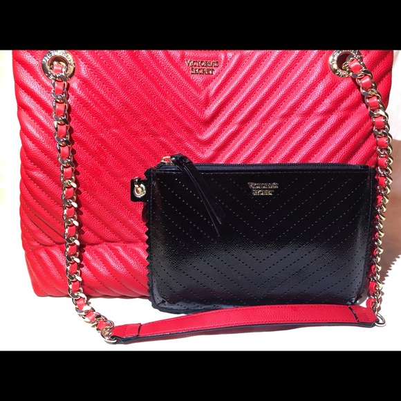 Red Victoria’s Secret bag with black wallet - Picture 1 of 3